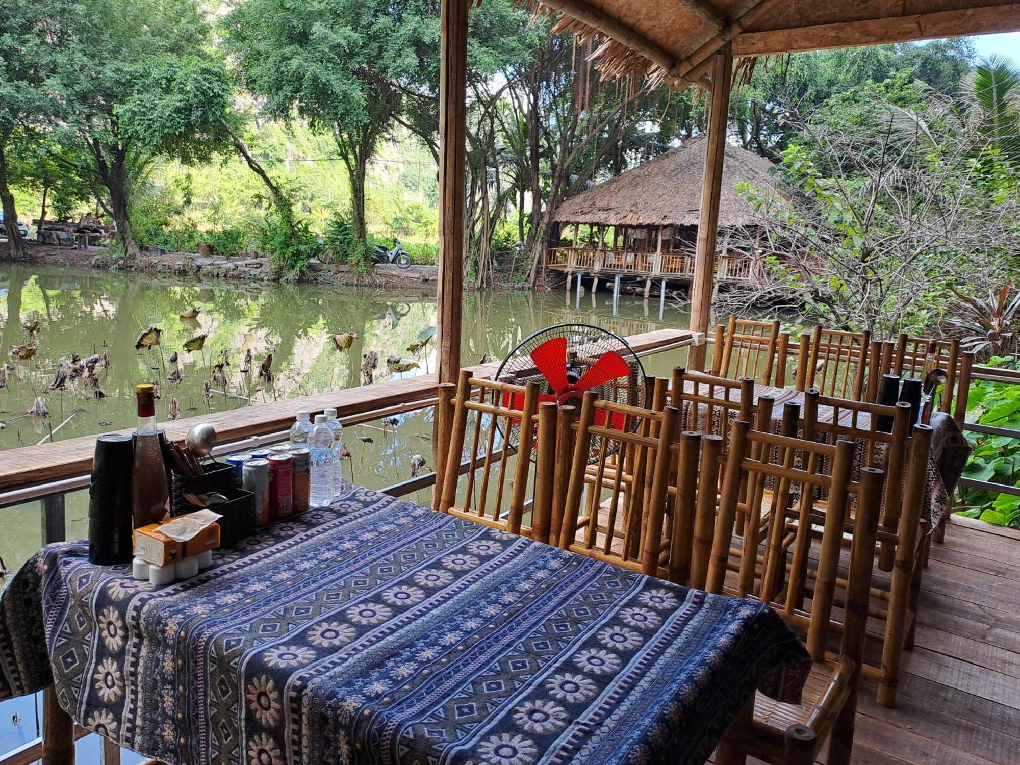 Thung Sen Tam Coc Chalets Ninh Binh Bilik gambar
